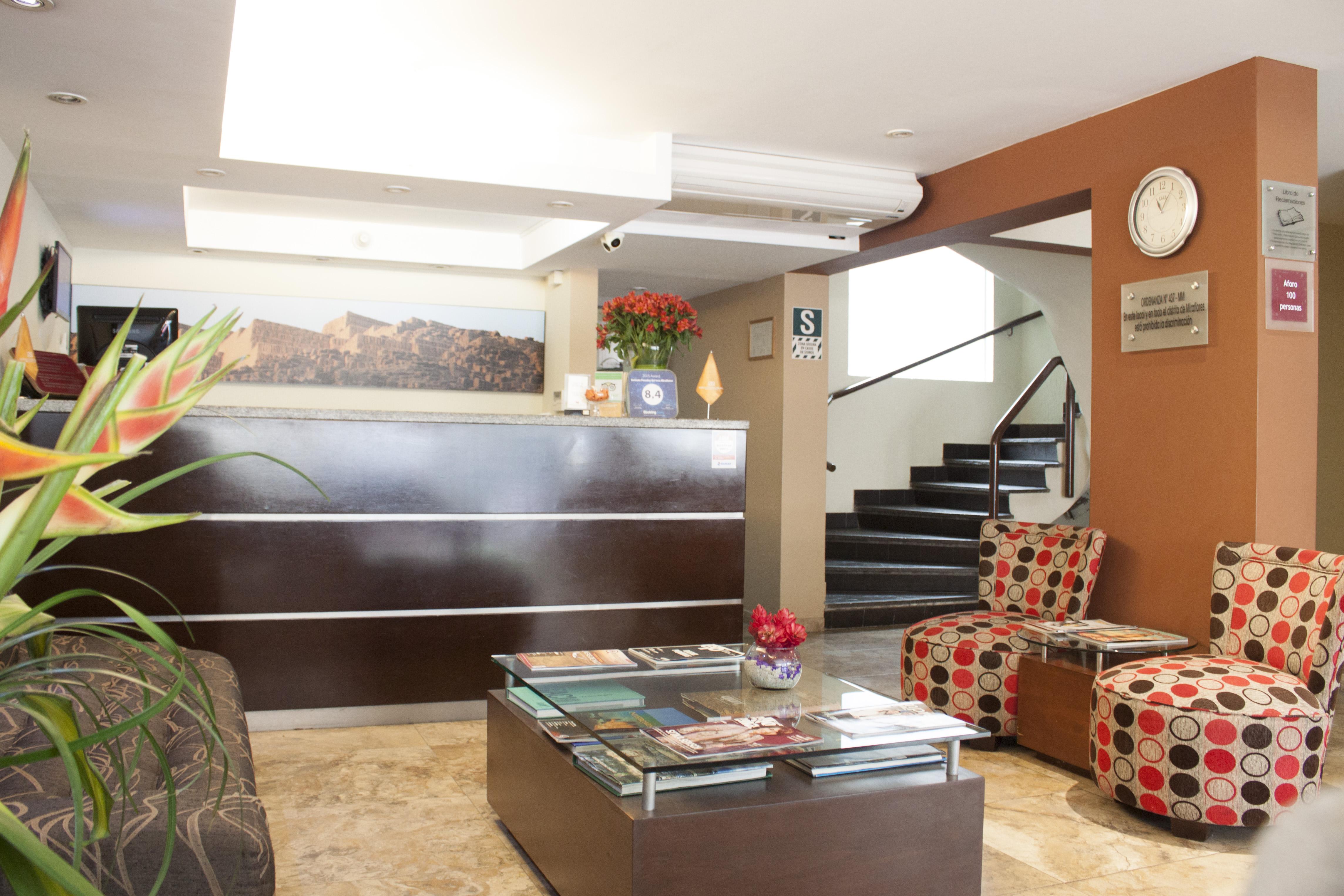 Socialtel Posada Miraflores Lima Bagian luar foto