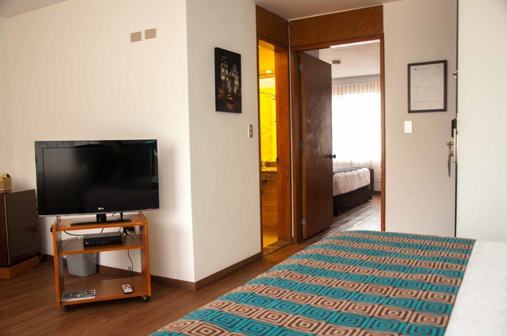 Socialtel Posada Miraflores Lima Bagian luar foto